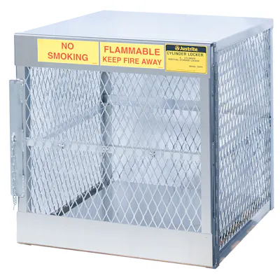20 lb. to 33 lb. Vertical 4 Cylinder Capacity Justrite® LPG Locker with 1 Manual-Close Door
