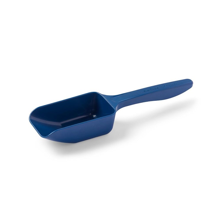 125mL (4 oz.) Blue Polystyrene Sterile SteriTrue™ Metal Detectable Sampling Scoop with Flat Bottom - Case of 100