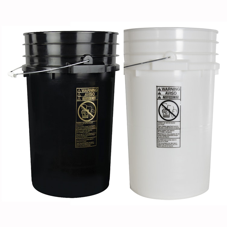 7 Gallon Round Buckets & Lids