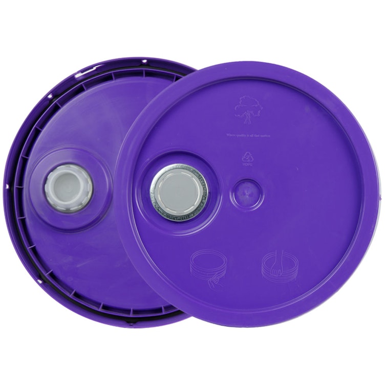 3-1/2 to 5-1/4 Gallon Purple HDPE Economy Round Bucket Lid with Pour Spout