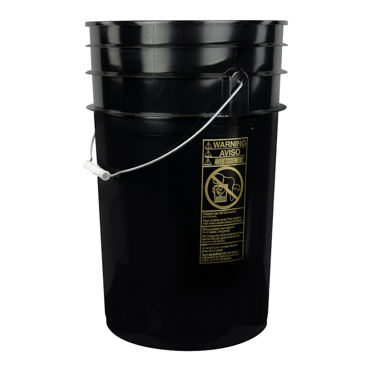 Black 6-1/2 Gallon Bucket