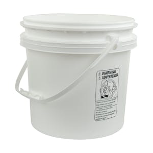 White Polypropylene 2 Gallon/8 Liter Bucket with Handle