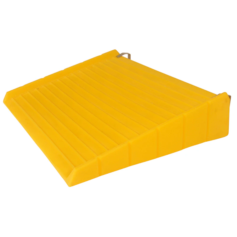 UltraTech UltraTech Spill Containment Deck Ramp